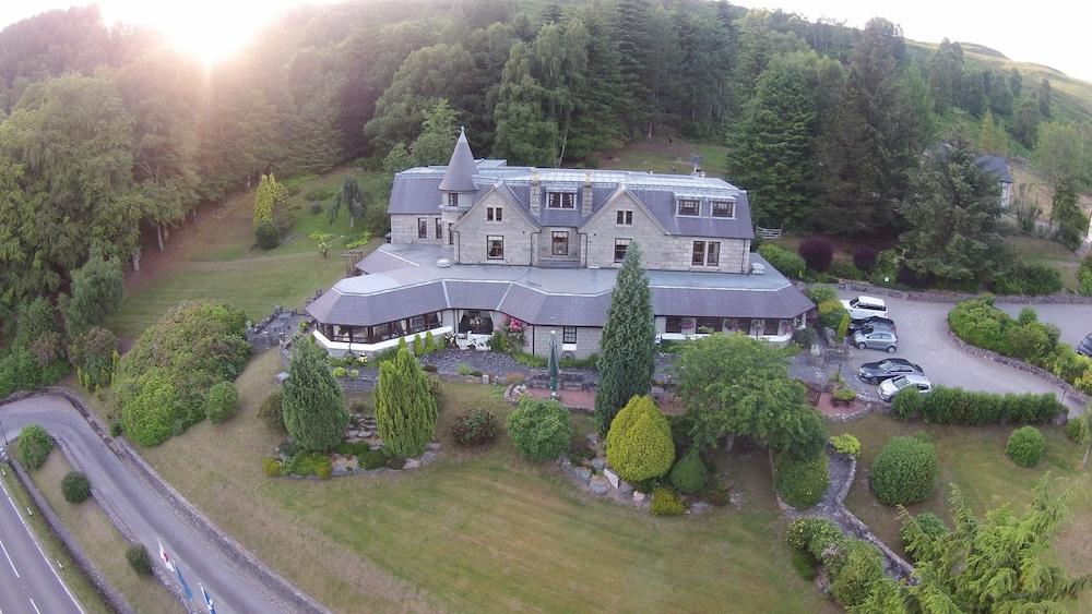 Glenspean Lodge Hotel ロイブリッジ エクステリア 写真