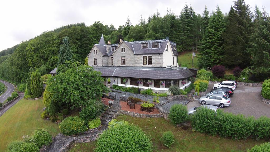 Glenspean Lodge Hotel ロイブリッジ エクステリア 写真